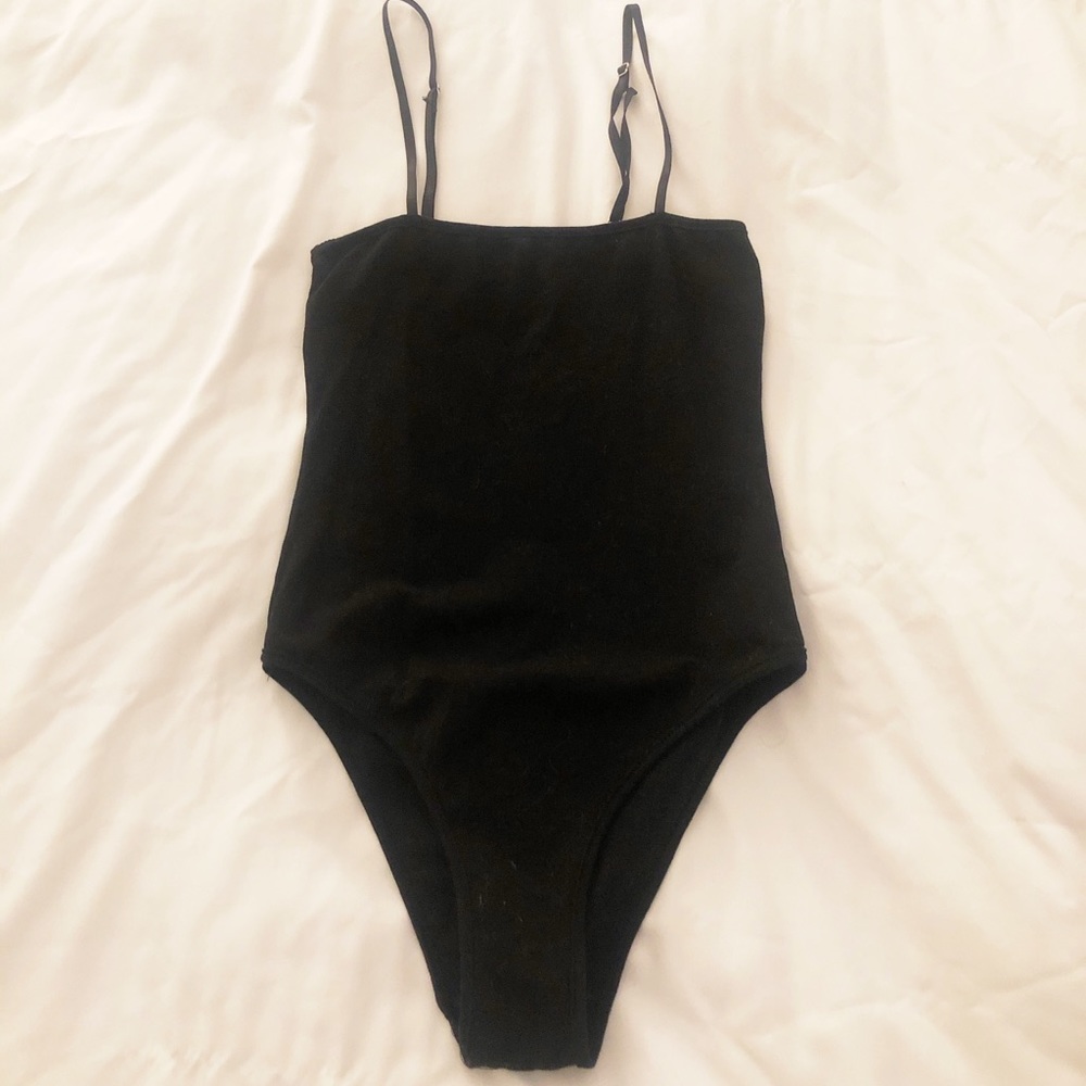 Black Straight Neckline Bodysuit